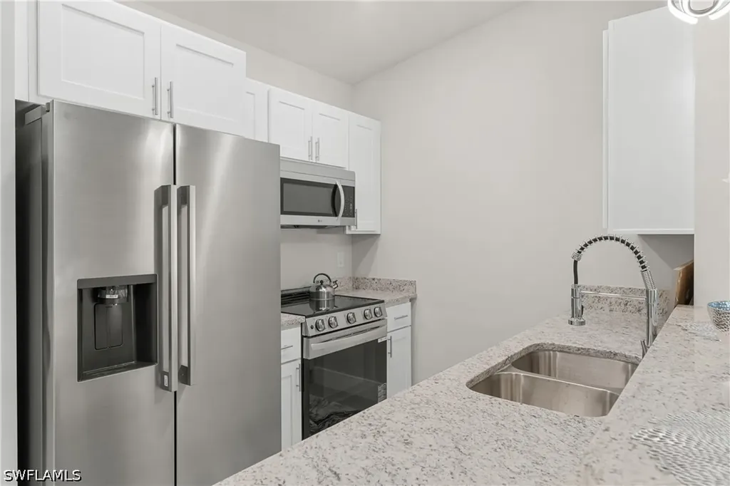 2305/2307 Dogwood Avenue N Lehigh Acres FL 33971