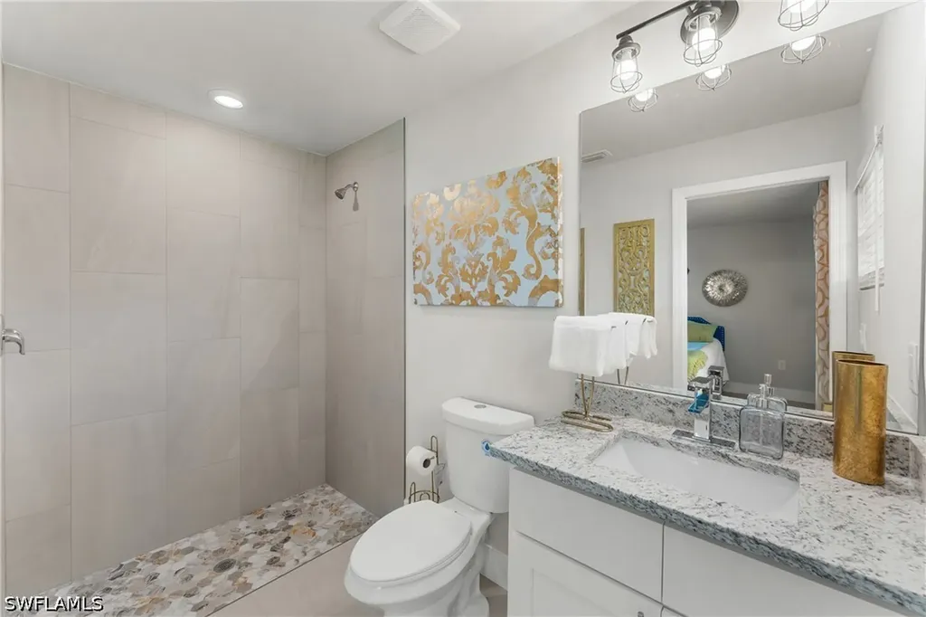 2305/2307 Dogwood Avenue N Lehigh Acres FL 33971