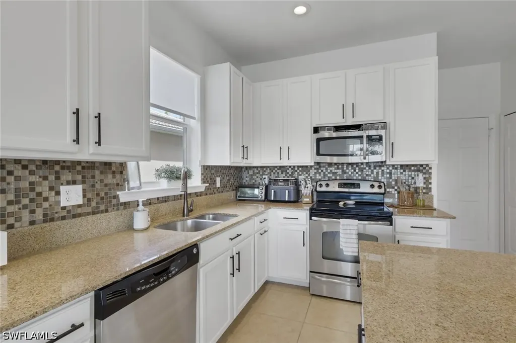 1557 Birdie Drive Naples FL 34120