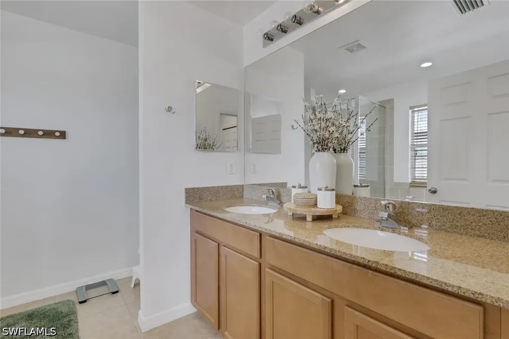 1557 Birdie Drive Naples FL 34120