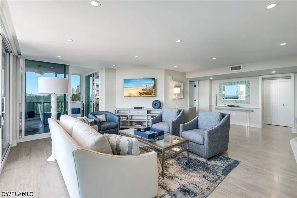 6101 Pelican Bay Boulevard Naples FL 34108