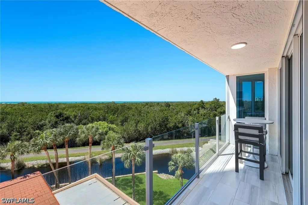 6101 Pelican Bay Boulevard Naples FL 34108