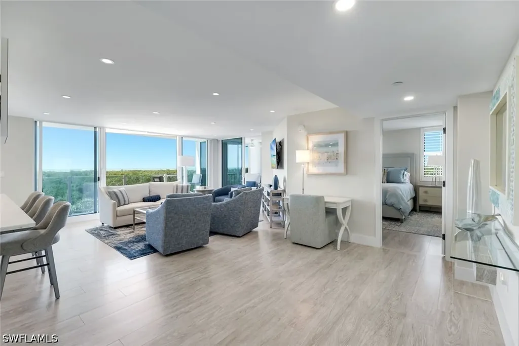 6101 Pelican Bay Boulevard Naples FL 34108
