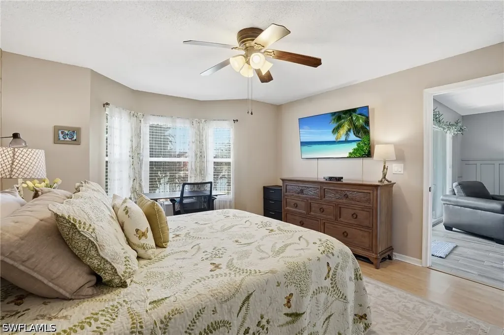 800 New Waterford Drive Naples FL 34104