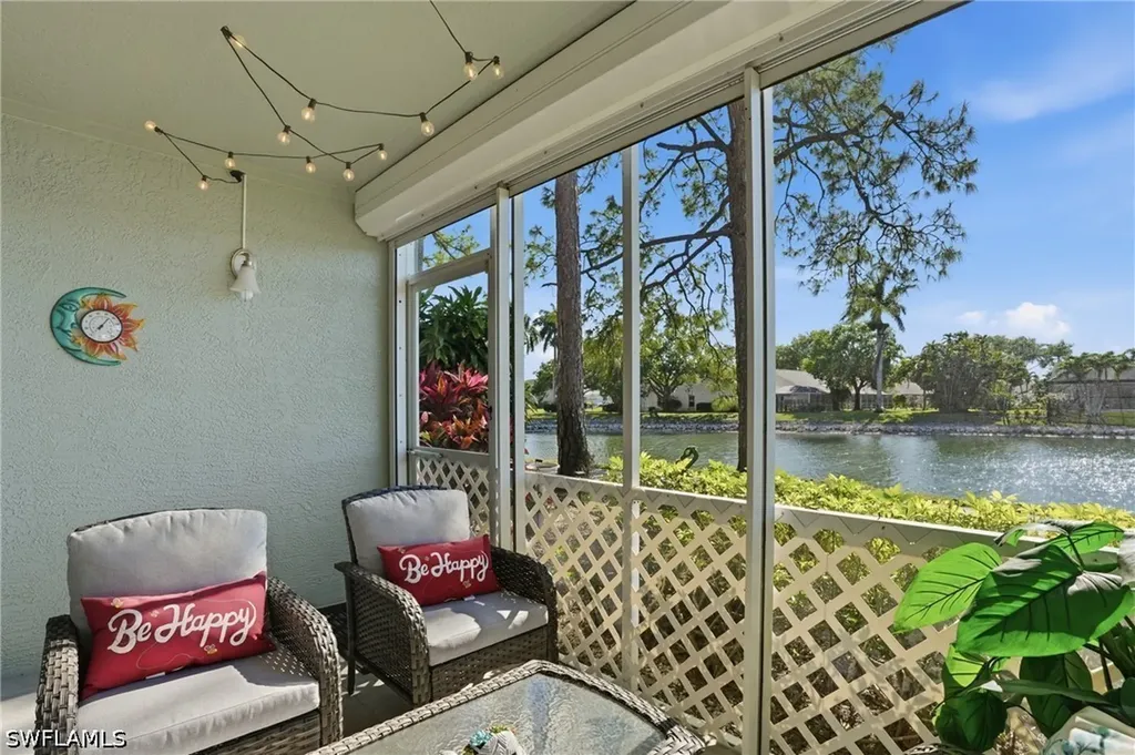 800 New Waterford Drive Naples FL 34104