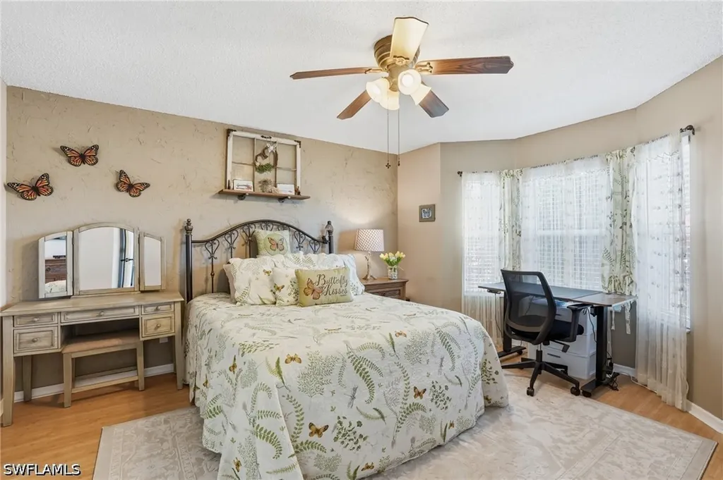 800 New Waterford Drive Naples FL 34104