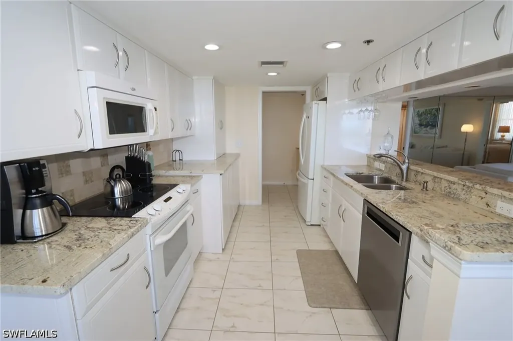5550 Heron Point Drive Naples FL 34108