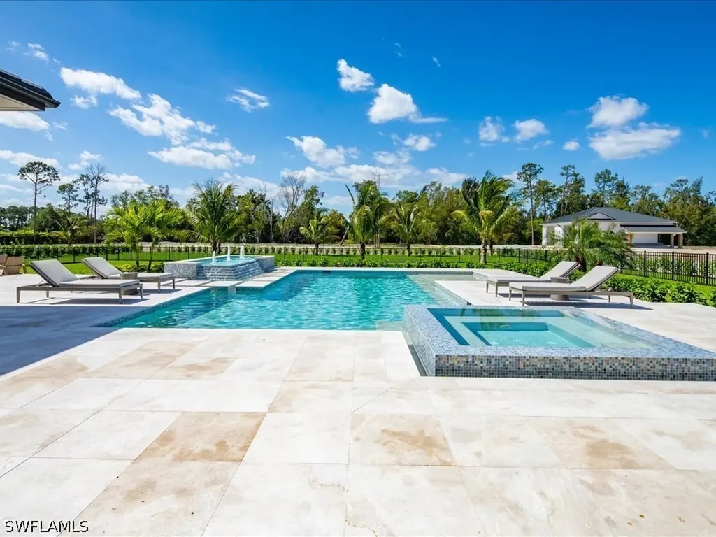 6462 Daniels Road Naples FL 34109