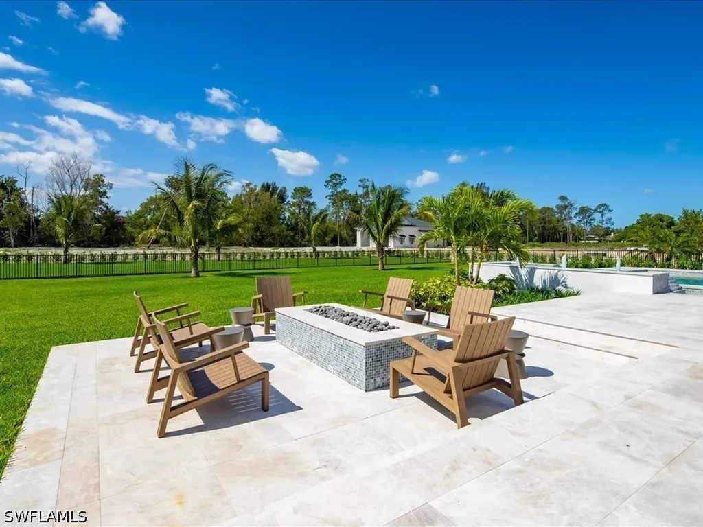 6462 Daniels Road Naples FL 34109