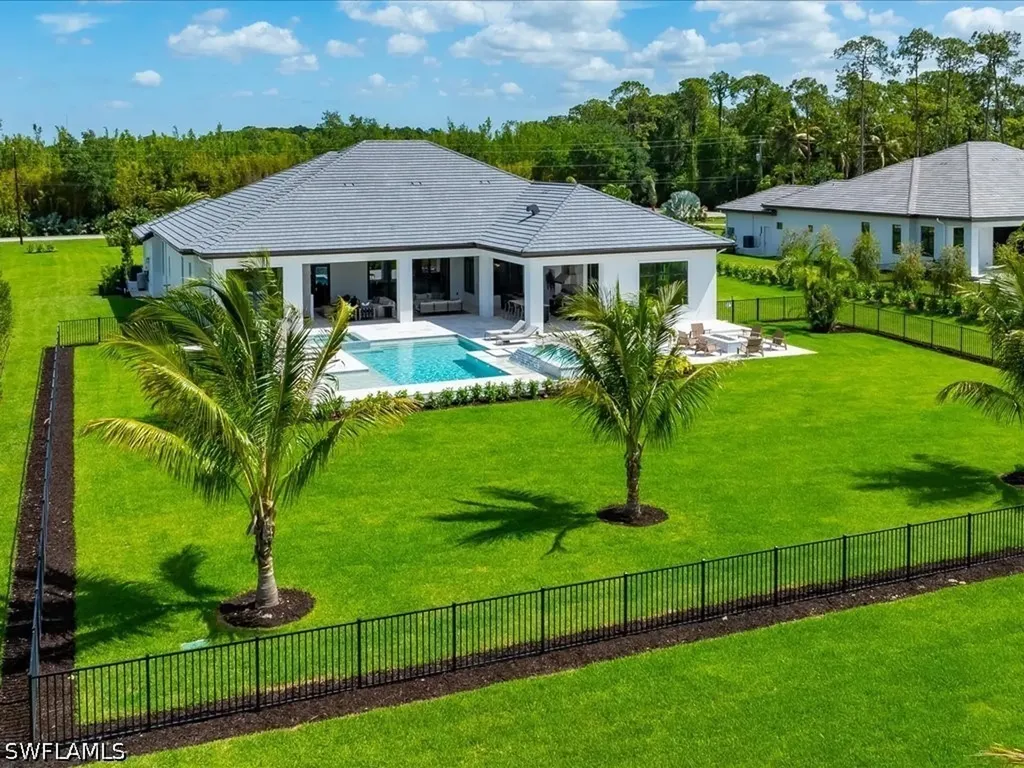 6462 Daniels Road Naples FL 34109