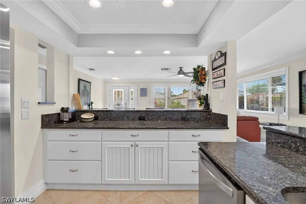 533 98th Avenue N Naples FL 34108