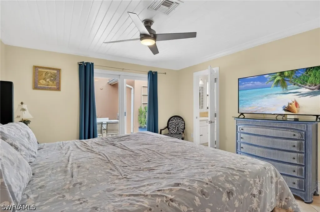 533 98th Avenue N Naples FL 34108
