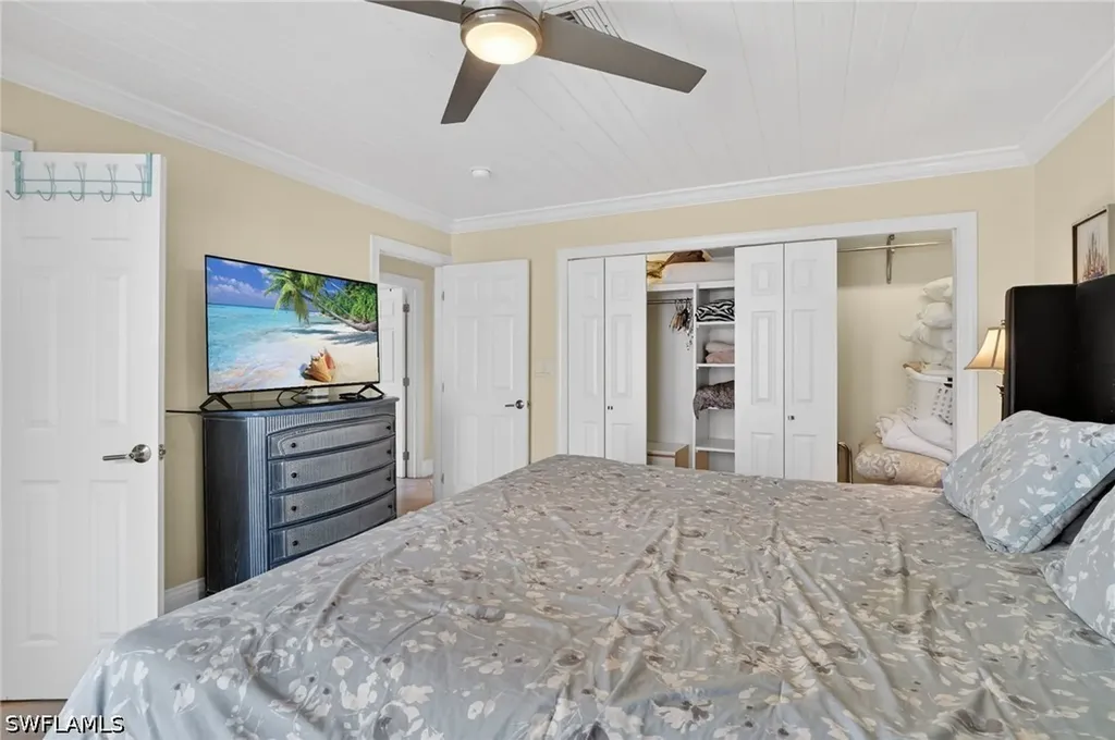 533 98th Avenue N Naples FL 34108
