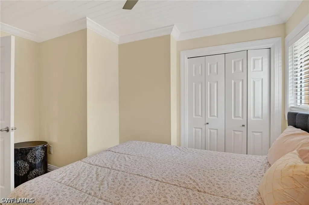 533 98th Avenue N Naples FL 34108