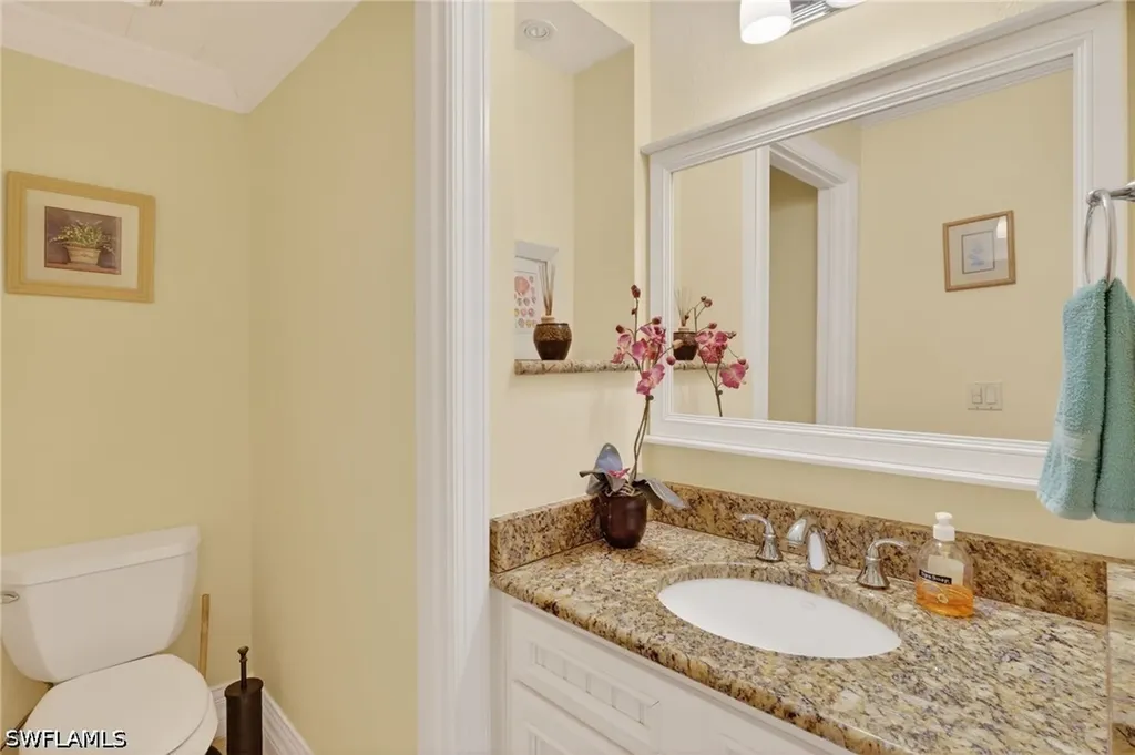533 98th Avenue N Naples FL 34108