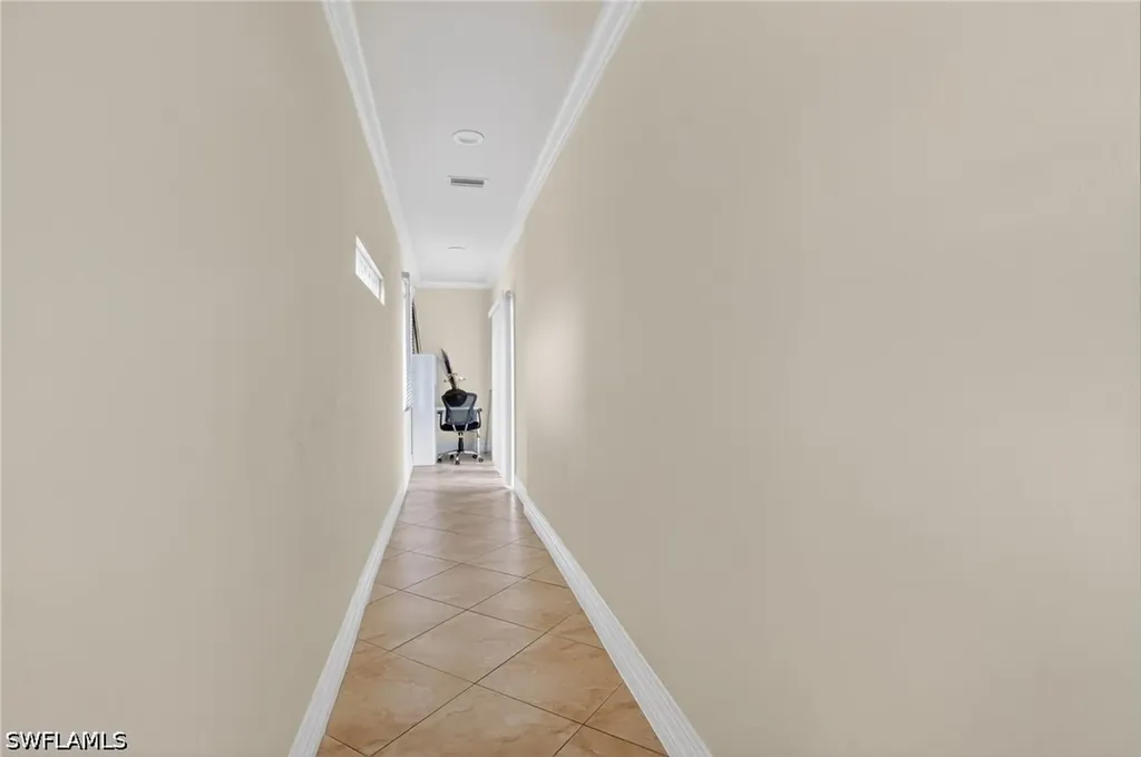 533 98th Avenue N Naples FL 34108