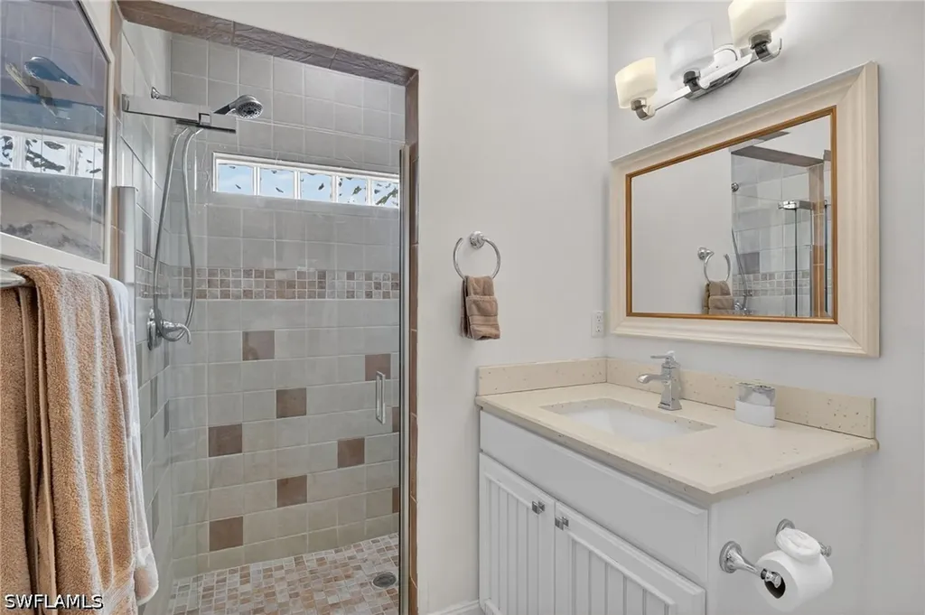 533 98th Avenue N Naples FL 34108