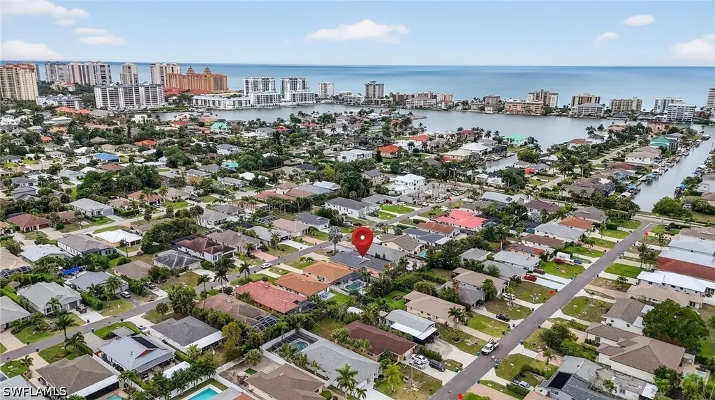 533 98th Avenue N Naples FL 34108
