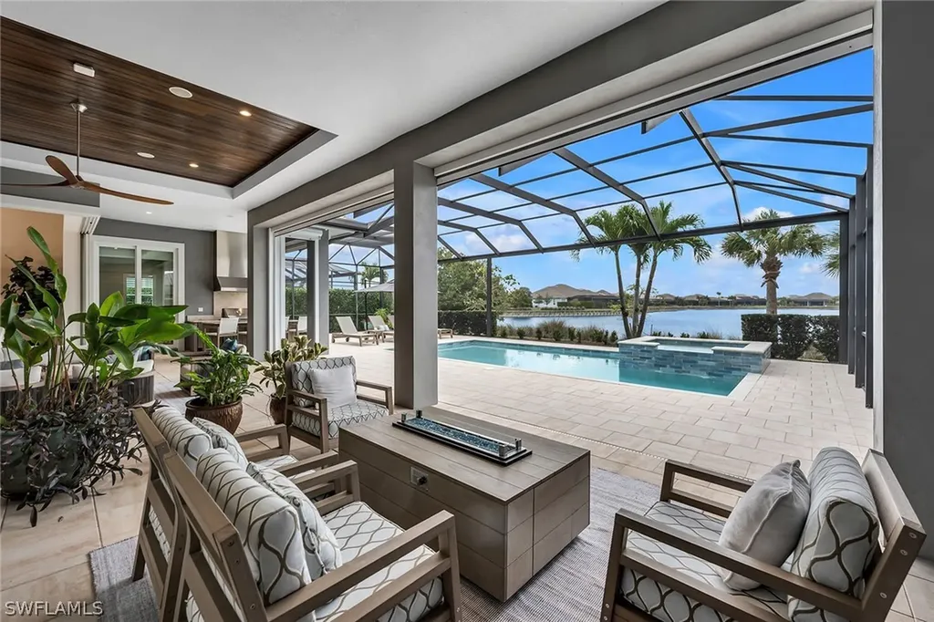 6184 Antigua Way Naples FL 34113