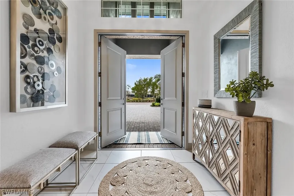 6184 Antigua Way Naples FL 34113