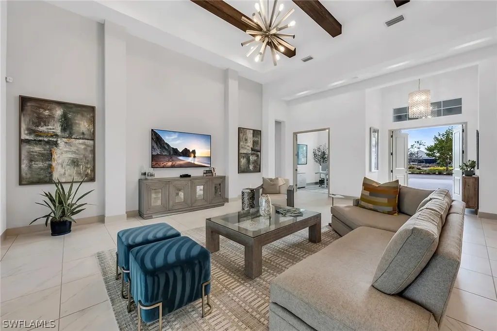 6184 Antigua Way Naples FL 34113