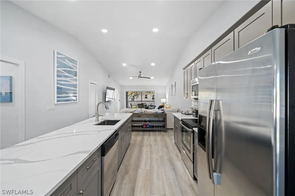 822 Gulf Pavilion Drive Naples FL 34108