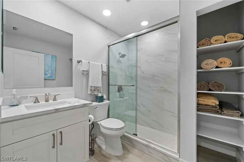 822 Gulf Pavilion Drive Naples FL 34108
