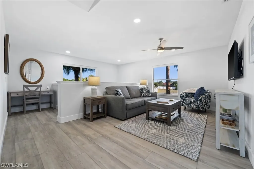 822 Gulf Pavilion Drive Naples FL 34108