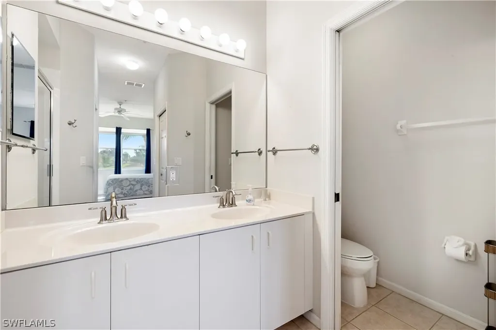2290 Carrington Court Naples FL 34109
