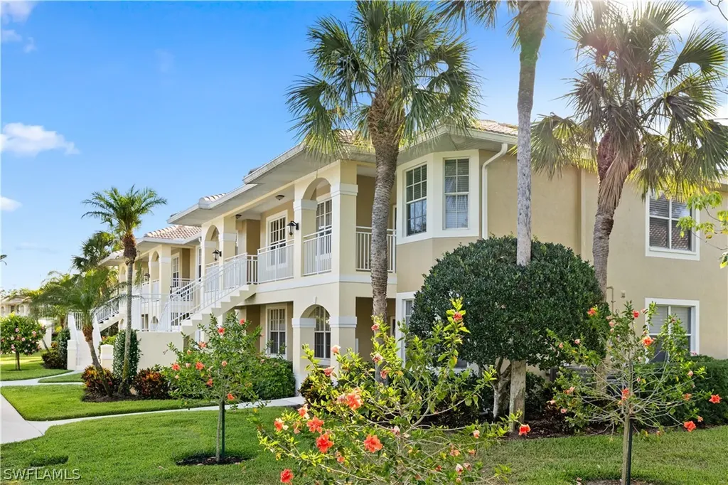 2290 Carrington Court Naples FL 34109