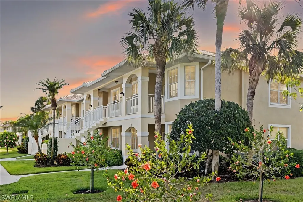 2290 Carrington Court Naples FL 34109