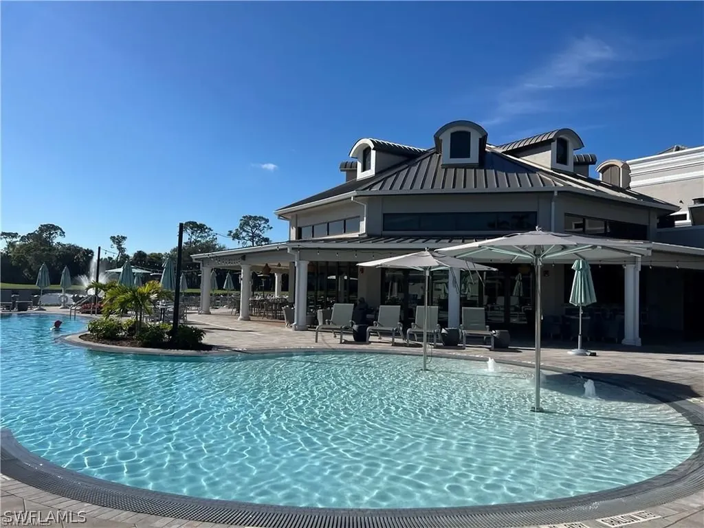 2290 Carrington Court Naples FL 34109