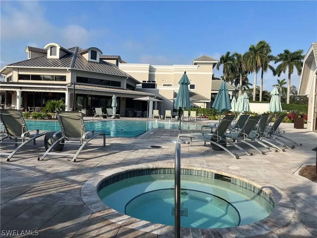 2290 Carrington Court Naples FL 34109