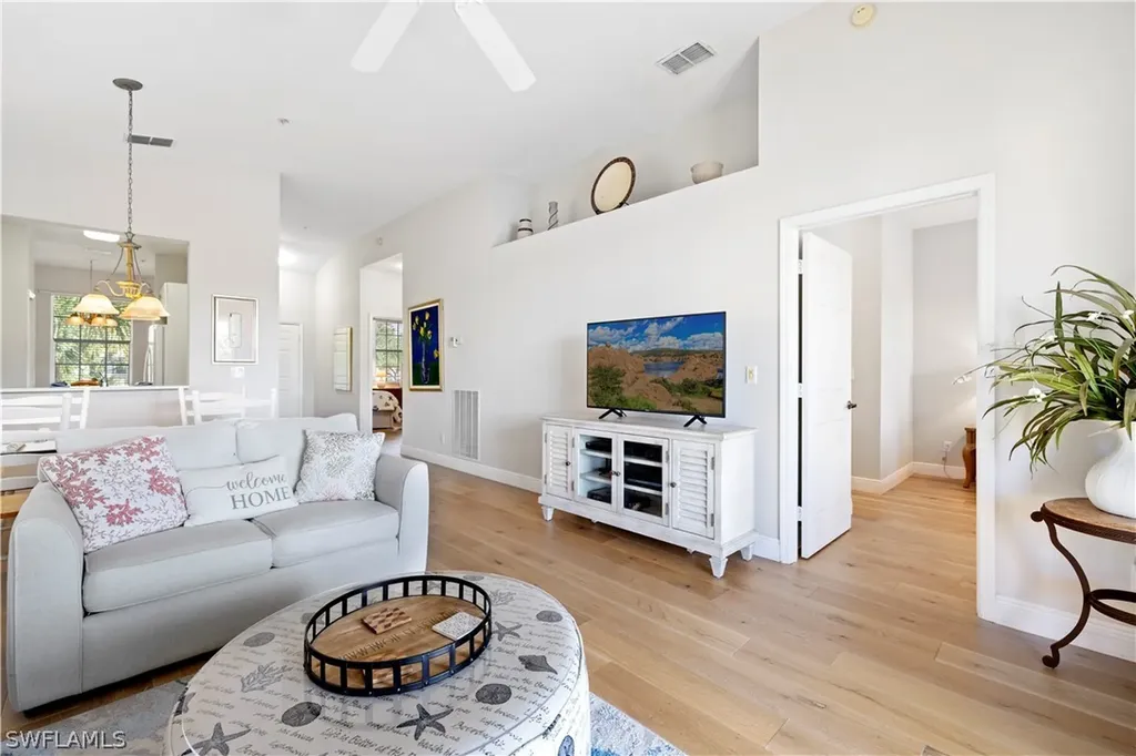 2290 Carrington Court Naples FL 34109