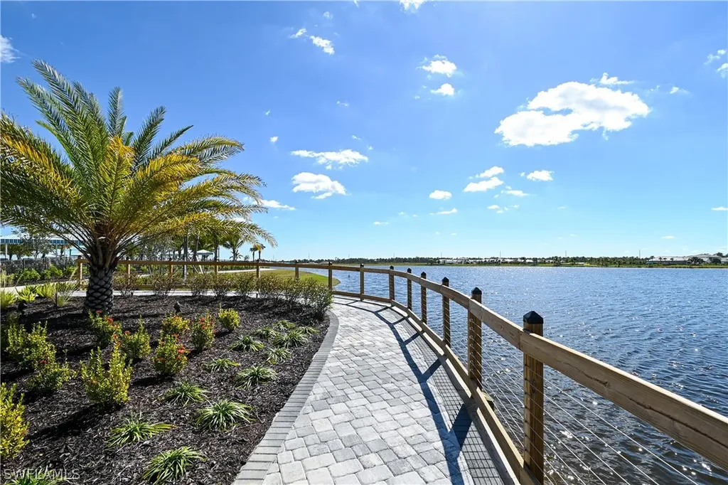 4243 Pegasus Way Naples FL 34120