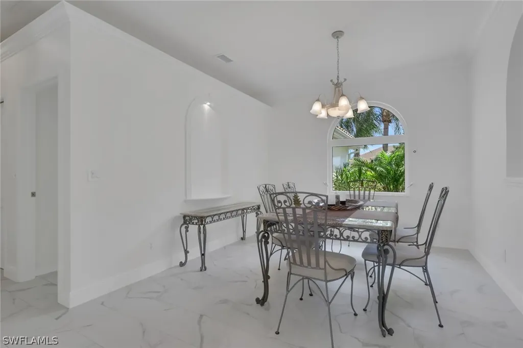 8995 Lely Island Circle Naples FL 34113