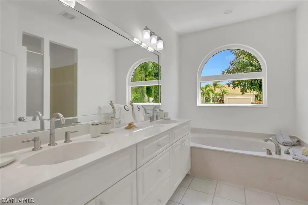 8995 Lely Island Circle Naples FL 34113