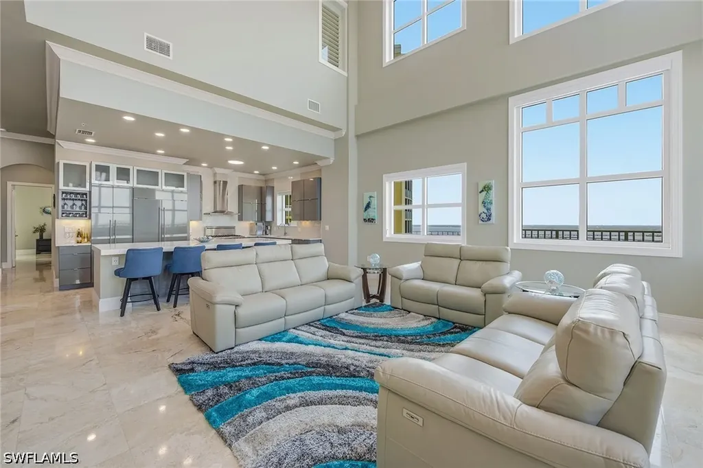 2797 1st Street Fort Myers FL 33916