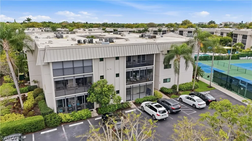 788 Park Shore Drive Naples FL 34103
