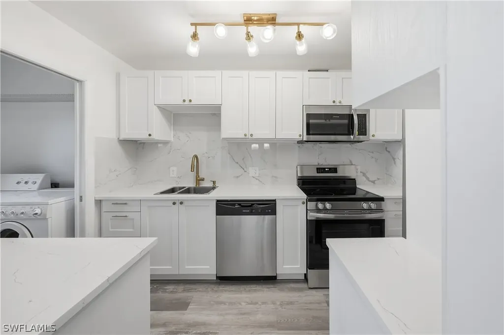 788 Park Shore Drive Naples FL 34103