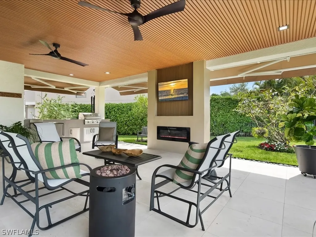13560 Mandarin Circle Naples FL 34109