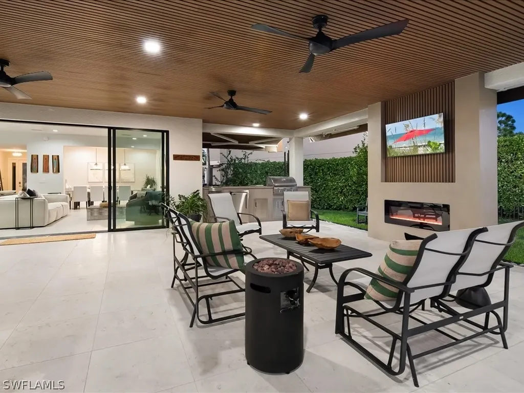 13560 Mandarin Circle Naples FL 34109
