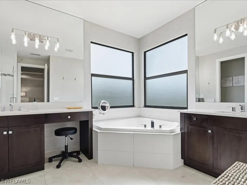 13560 Mandarin Circle Naples FL 34109