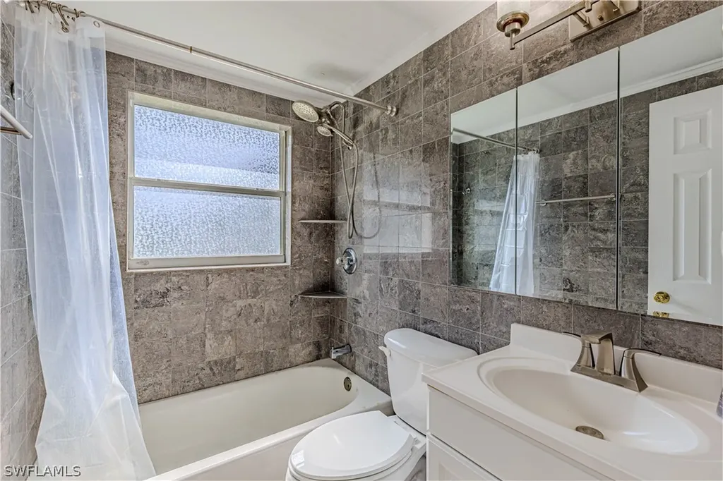 4567 San Antonio Lane Bonita Springs FL 34134