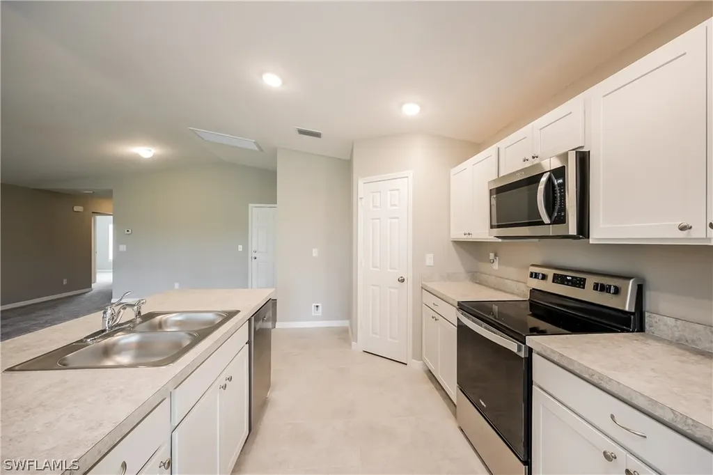 2910 57th Street W Lehigh Acres FL 33971