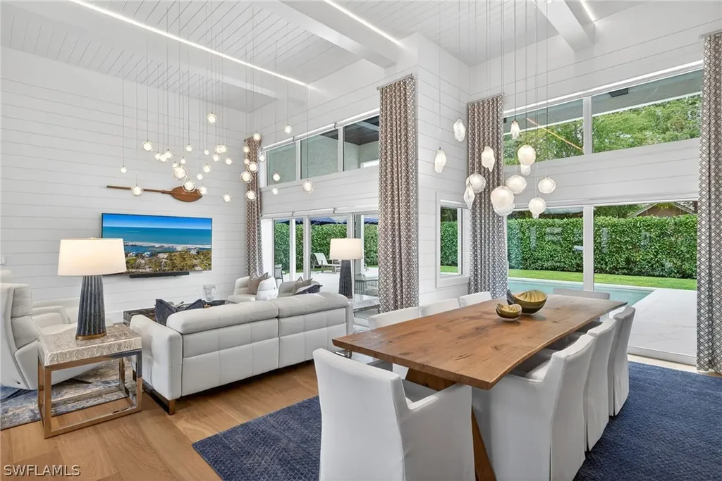 812 Tallow Tree Court Naples FL 34108