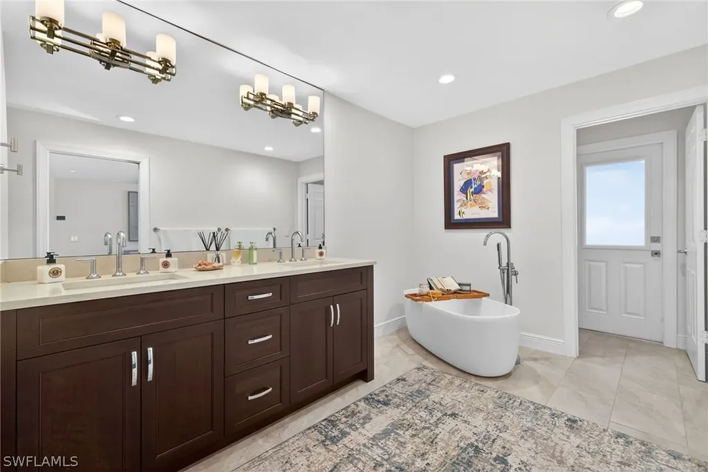 812 Tallow Tree Court Naples FL 34108