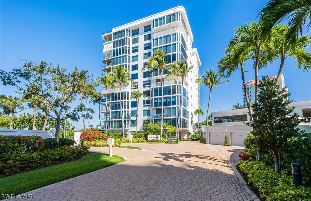 20 Seagate Drive Naples FL 34103