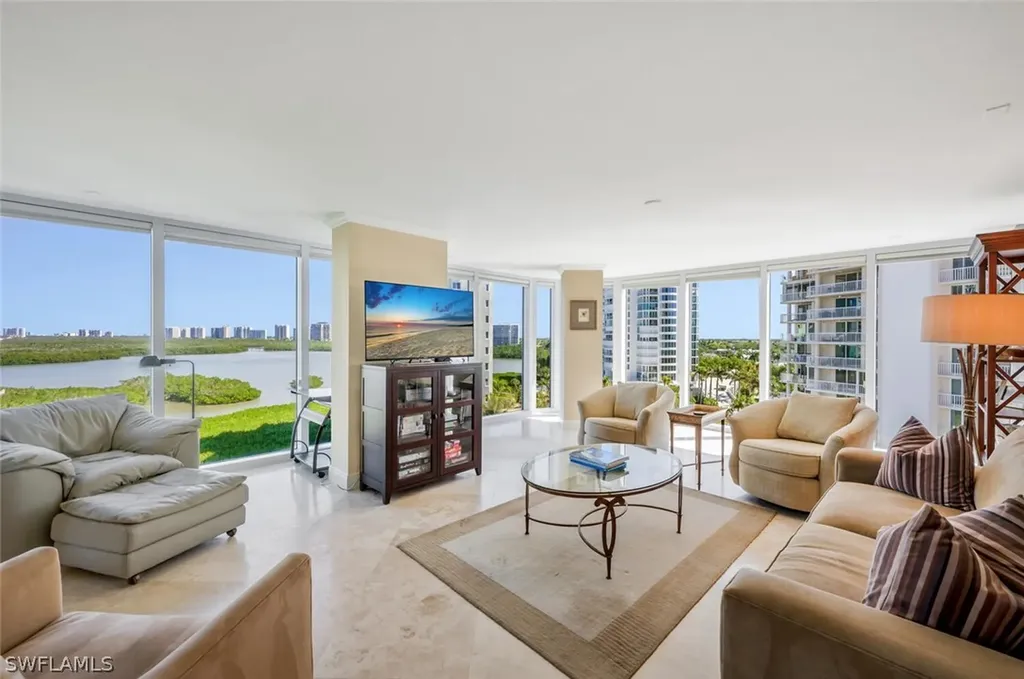 20 Seagate Drive Naples FL 34103