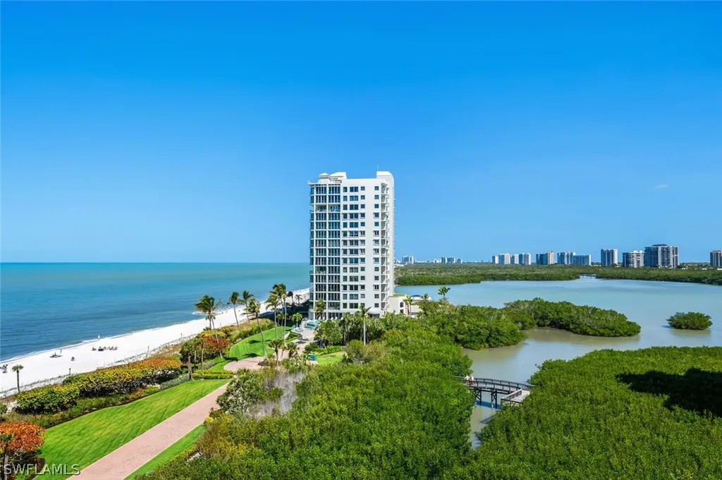 20 Seagate Drive Naples FL 34103